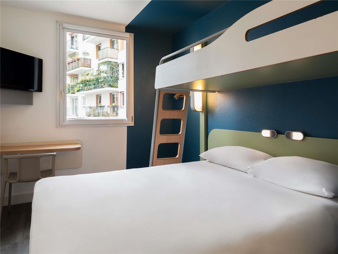 Hotel Ibis Budget La 19ème 2*