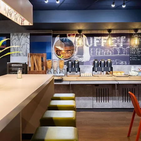 Hotel Ibis Budget La 19ème Parigi